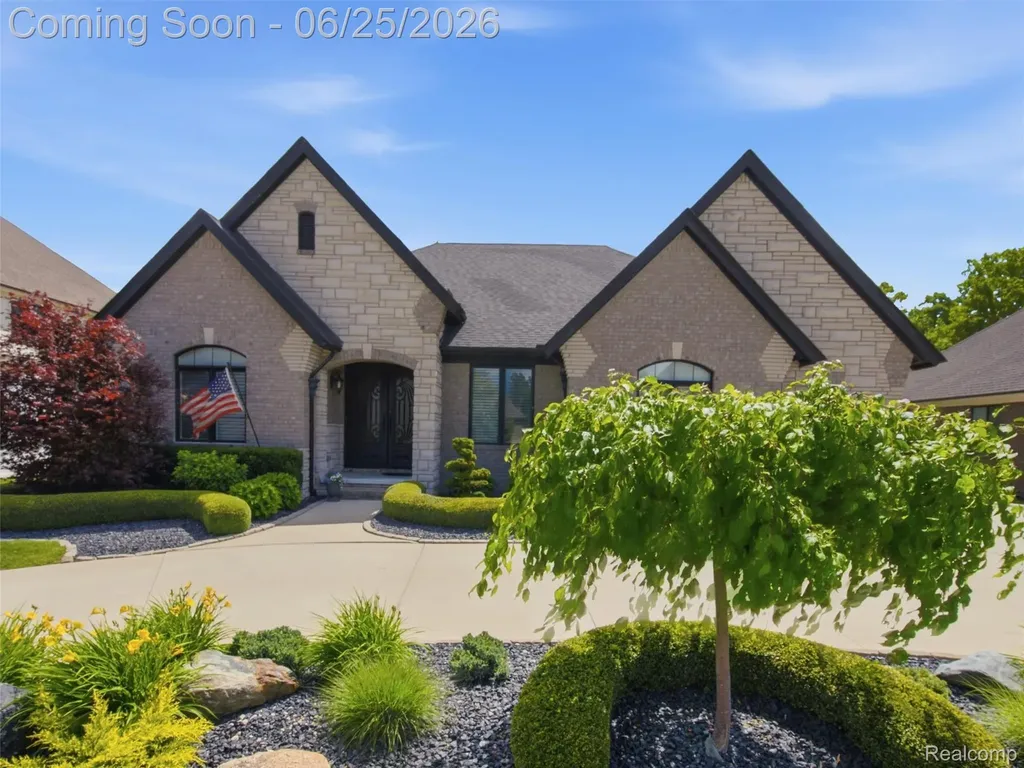 60778 Forest Creek Drive Washington Township MI 48094
