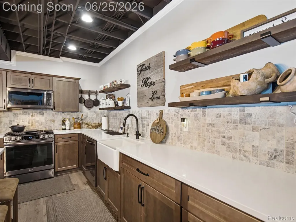 60778 Forest Creek Drive Washington Township MI 48094