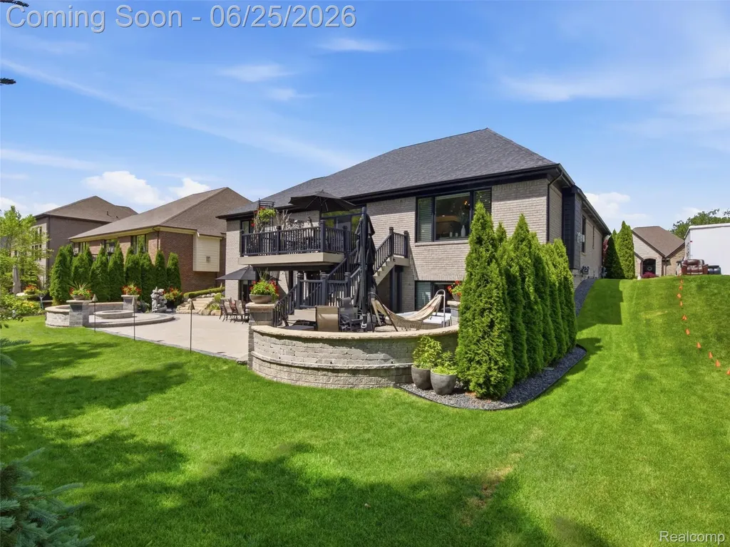 60778 Forest Creek Drive Washington Township MI 48094
