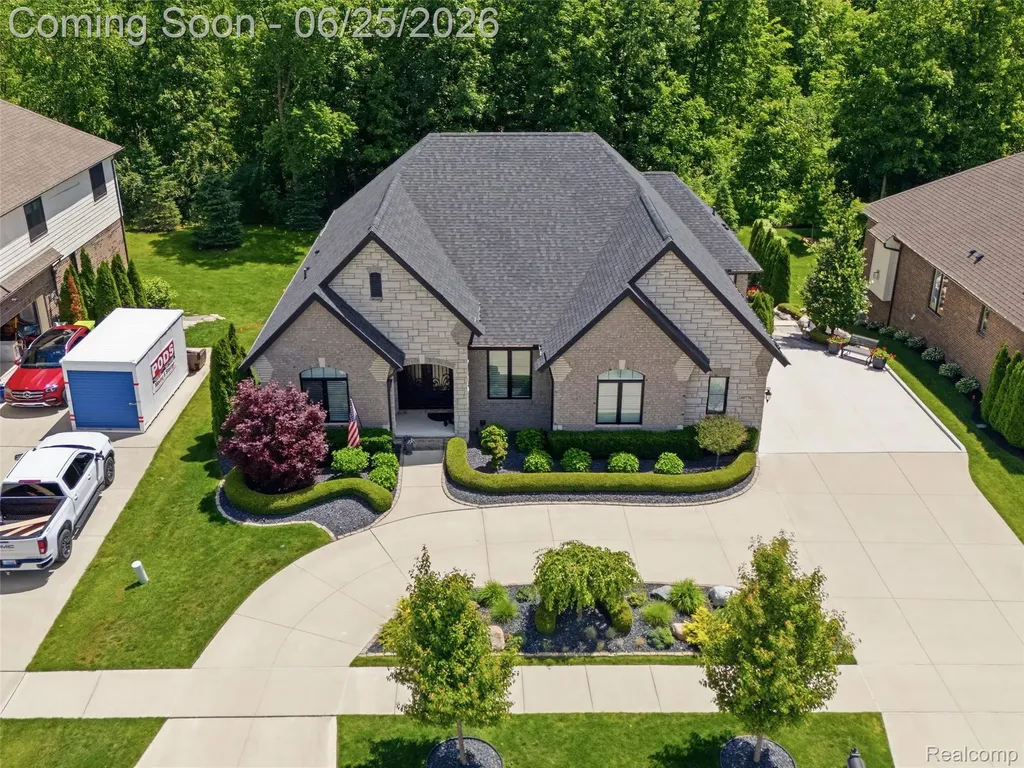 60778 Forest Creek Drive Washington Township MI 48094