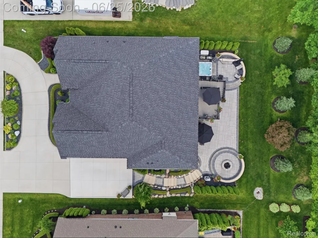 60778 Forest Creek Drive Washington Township MI 48094