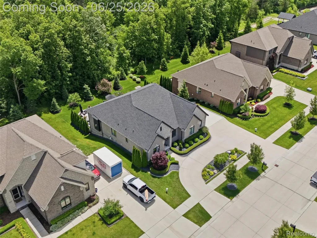 60778 Forest Creek Drive Washington Township MI 48094