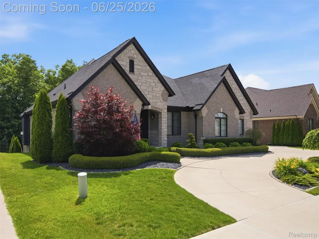 60778 Forest Creek Drive Washington Township MI 48094