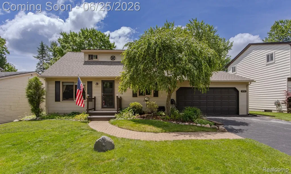 4741 Meadowbrook Avenue Independence Charter Township MI 48348