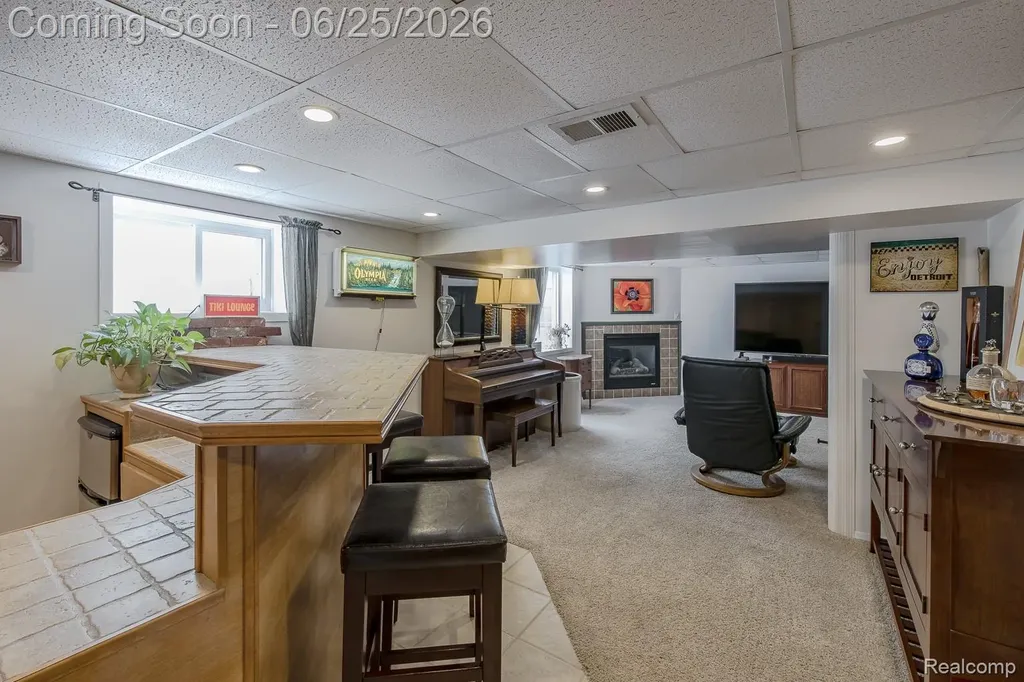4741 Meadowbrook Avenue Independence Charter Township MI 48348
