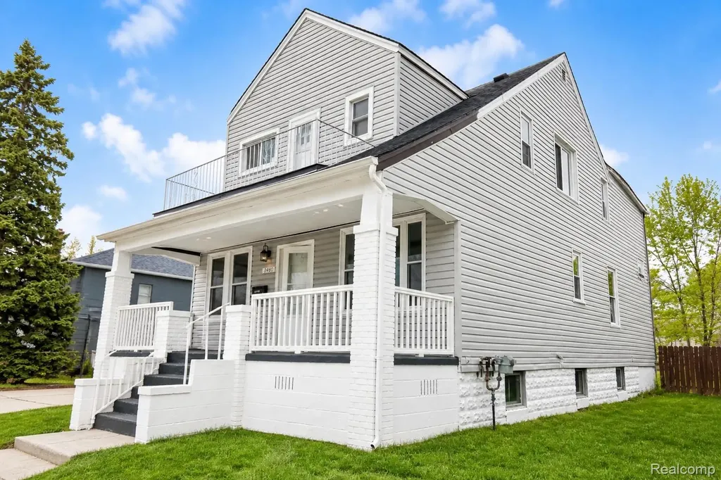 8469 Westminster Avenue Warren City MI 48089