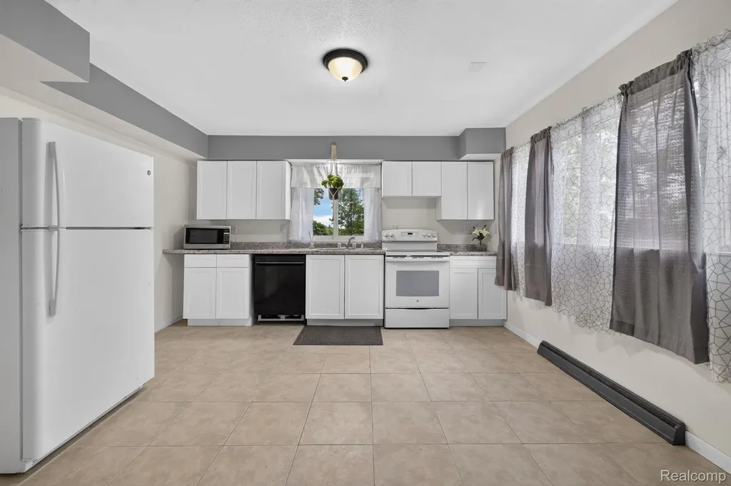9288 Hilda Lane Clayton Charter Township MI 48433