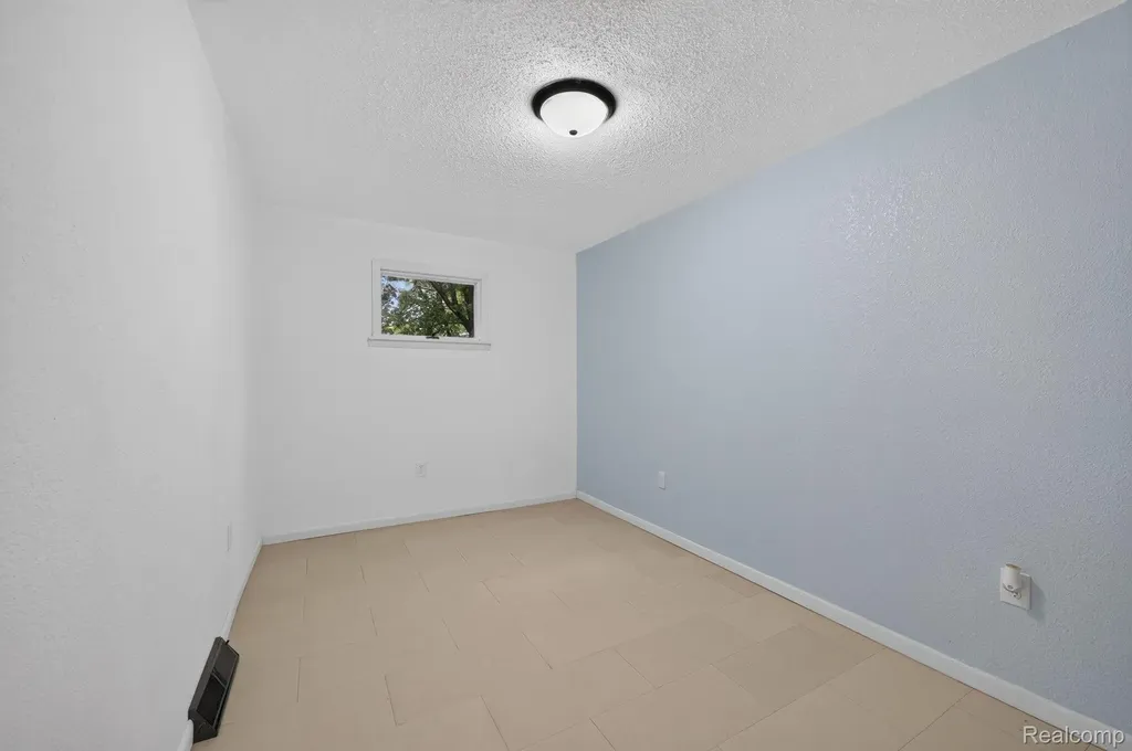 9288 Hilda Lane Clayton Charter Township MI 48433