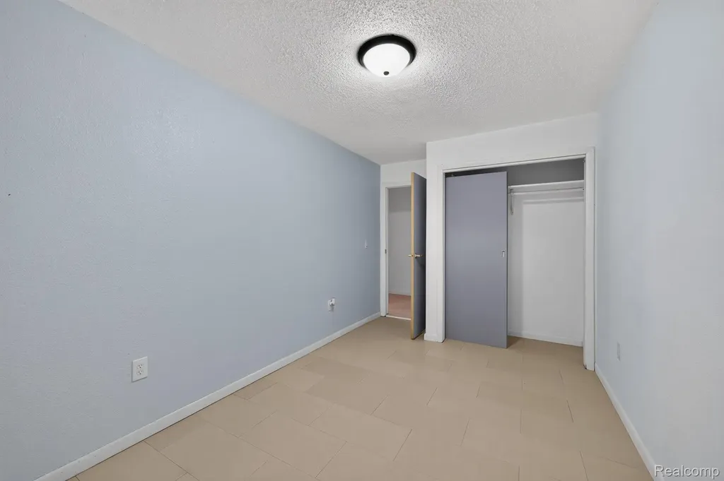 9288 Hilda Lane Clayton Charter Township MI 48433