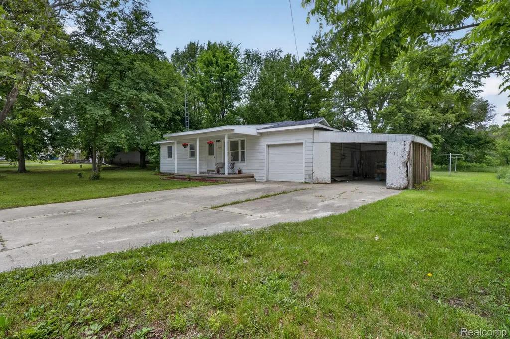 9288 Hilda Lane Clayton Charter Township MI 48433