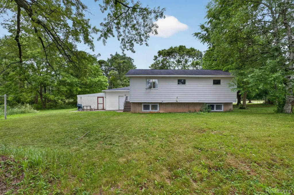 9288 Hilda Lane Clayton Charter Township MI 48433