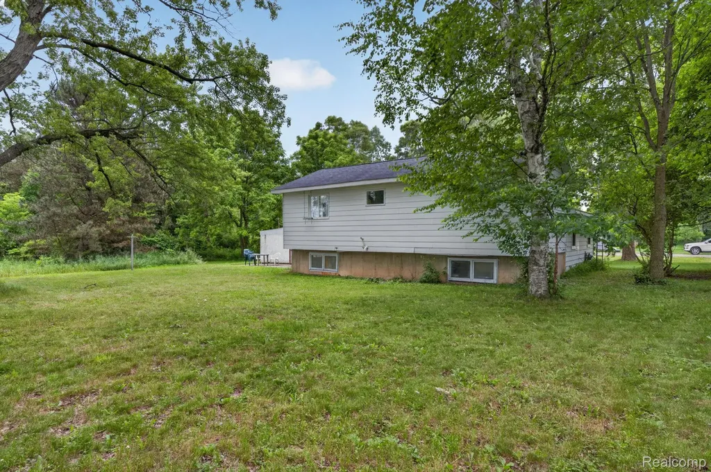 9288 Hilda Lane Clayton Charter Township MI 48433