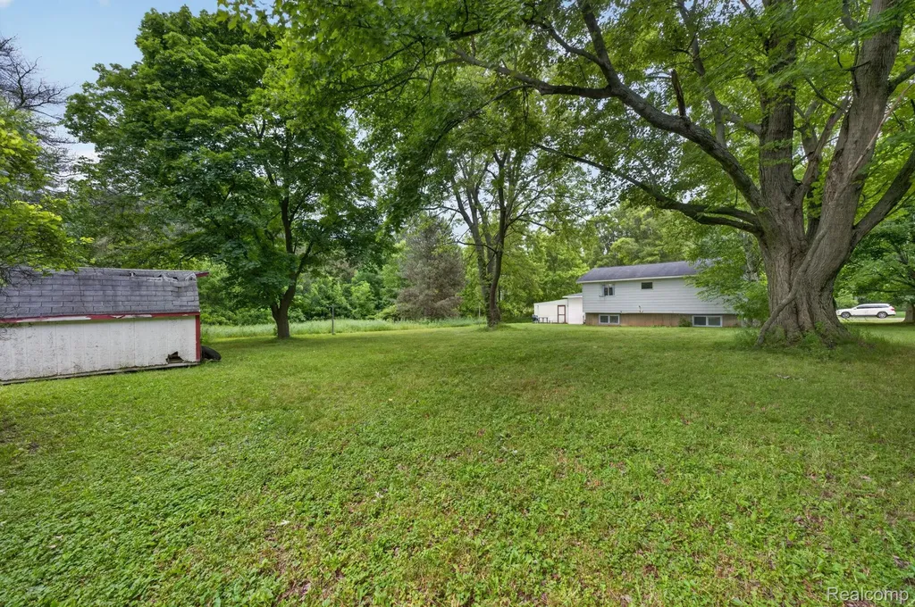 9288 Hilda Lane Clayton Charter Township MI 48433