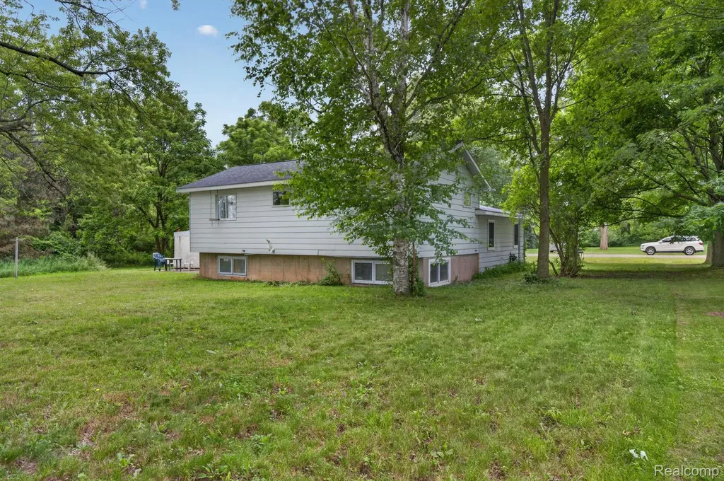 9288 Hilda Lane Clayton Charter Township MI 48433