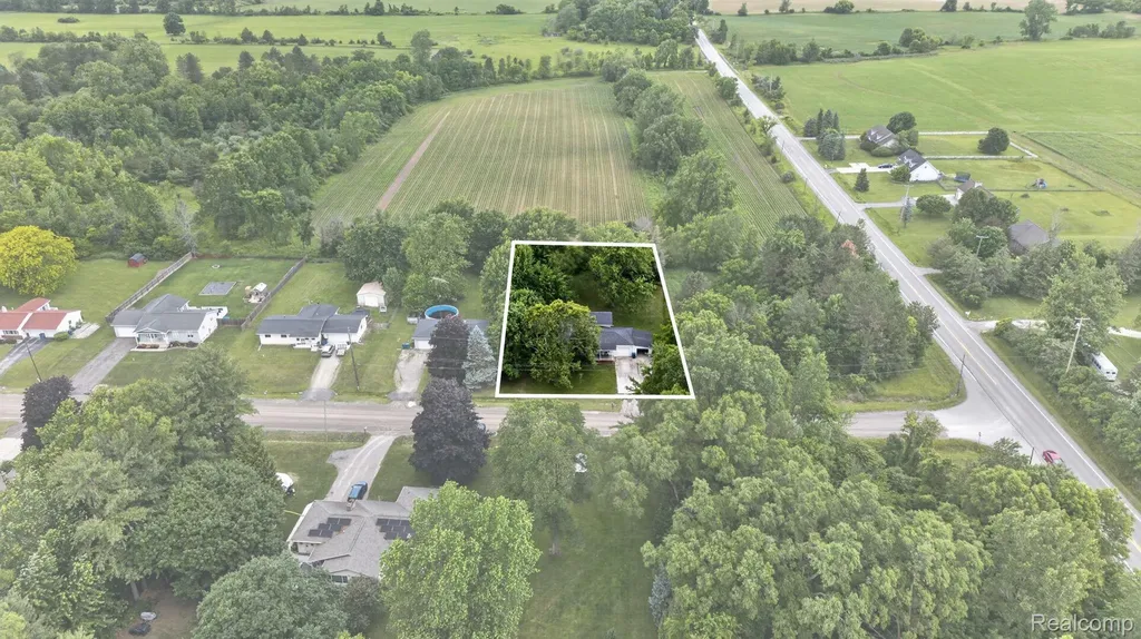 9288 Hilda Lane Clayton Charter Township MI 48433