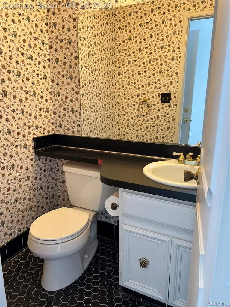 37407 Charter Oaks Boulevard Clinton Charter Township MI 48036