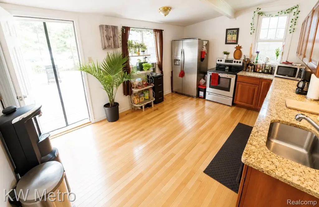 1406 Rosewood Street Ferndale City MI 48220