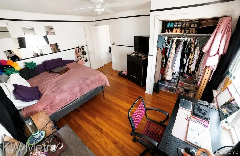 1406 Rosewood Street Ferndale City MI 48220