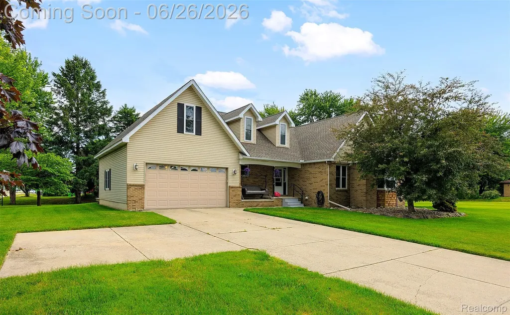 18570 Hollie Drive Macomb Township MI 48044