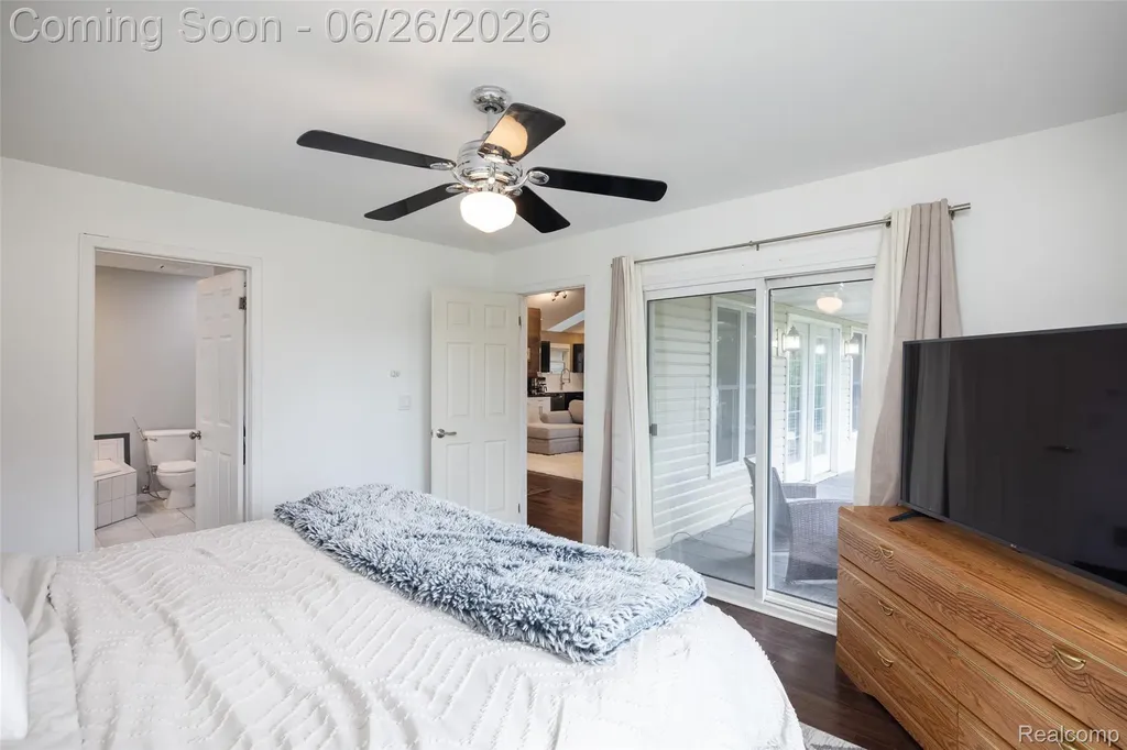18570 Hollie Drive Macomb Township MI 48044