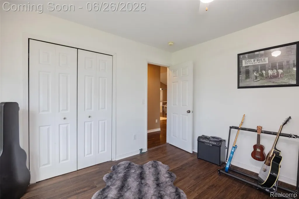 18570 Hollie Drive Macomb Township MI 48044