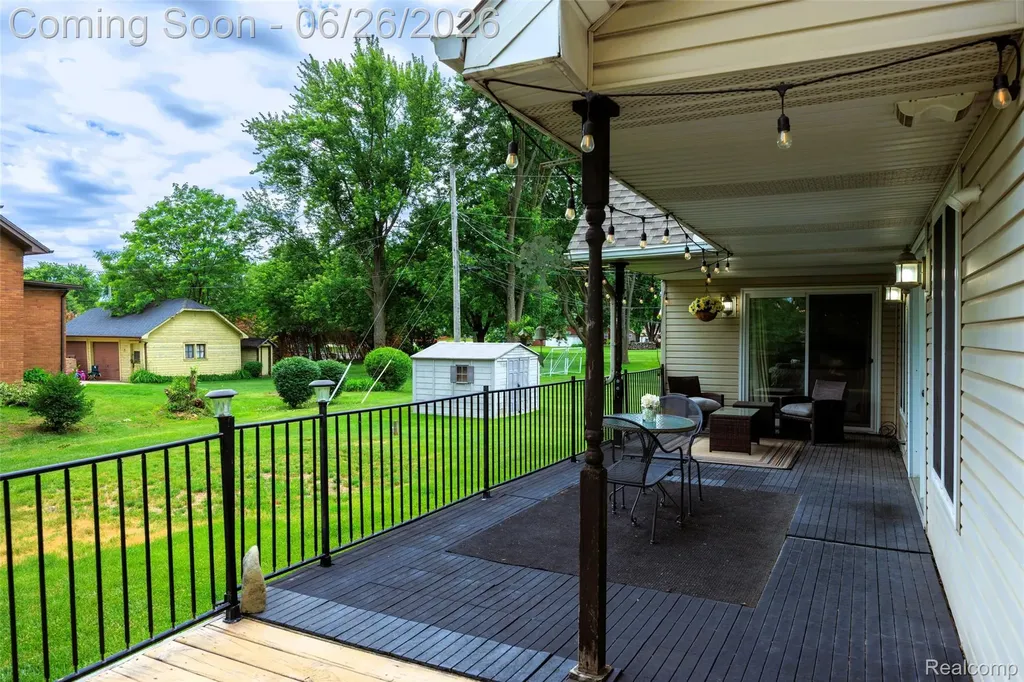 18570 Hollie Drive Macomb Township MI 48044