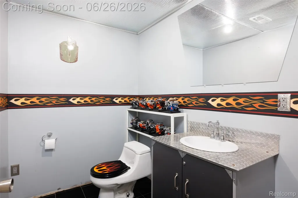 18570 Hollie Drive Macomb Township MI 48044