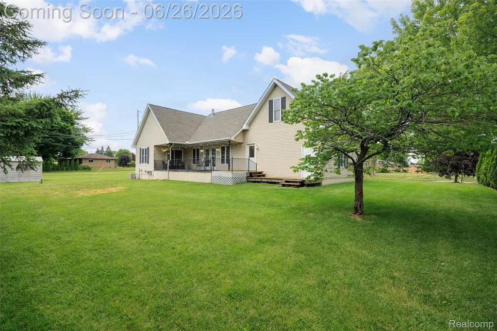 18570 Hollie Drive Macomb Township MI 48044