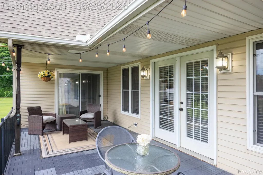 18570 Hollie Drive Macomb Township MI 48044