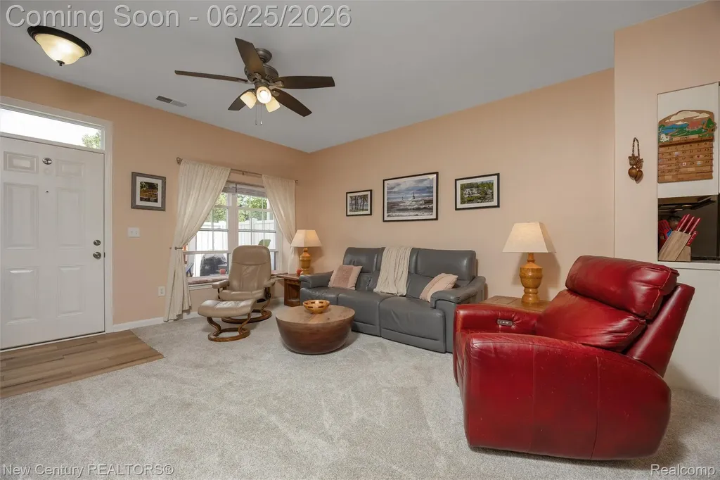 618 Belmonte Drive Waterford Charter Township MI 48328