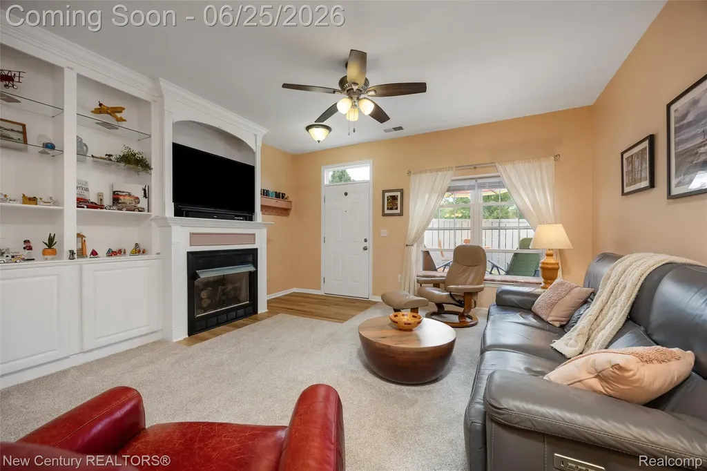 618 Belmonte Drive Waterford Charter Township MI 48328