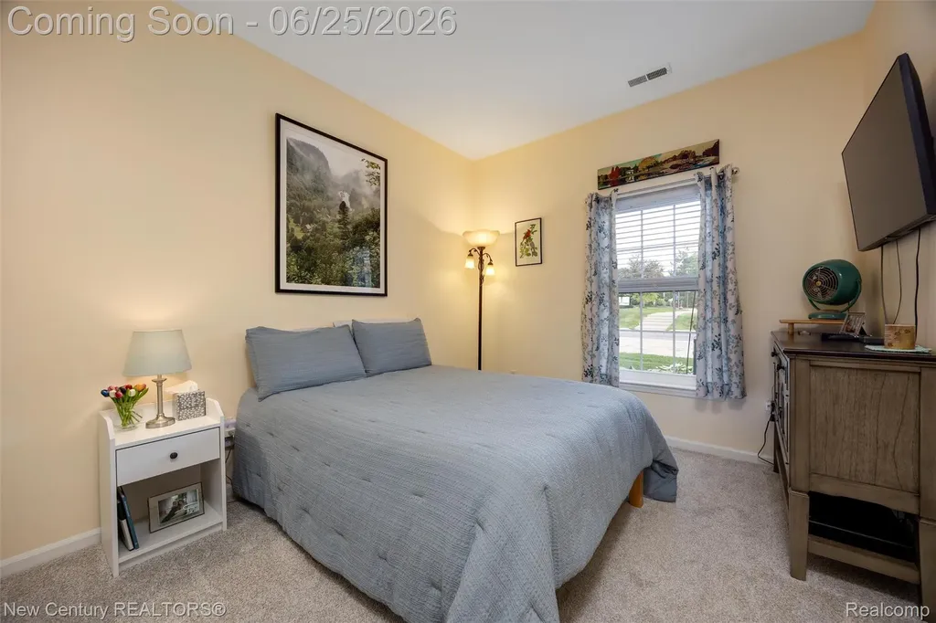 618 Belmonte Drive Waterford Charter Township MI 48328