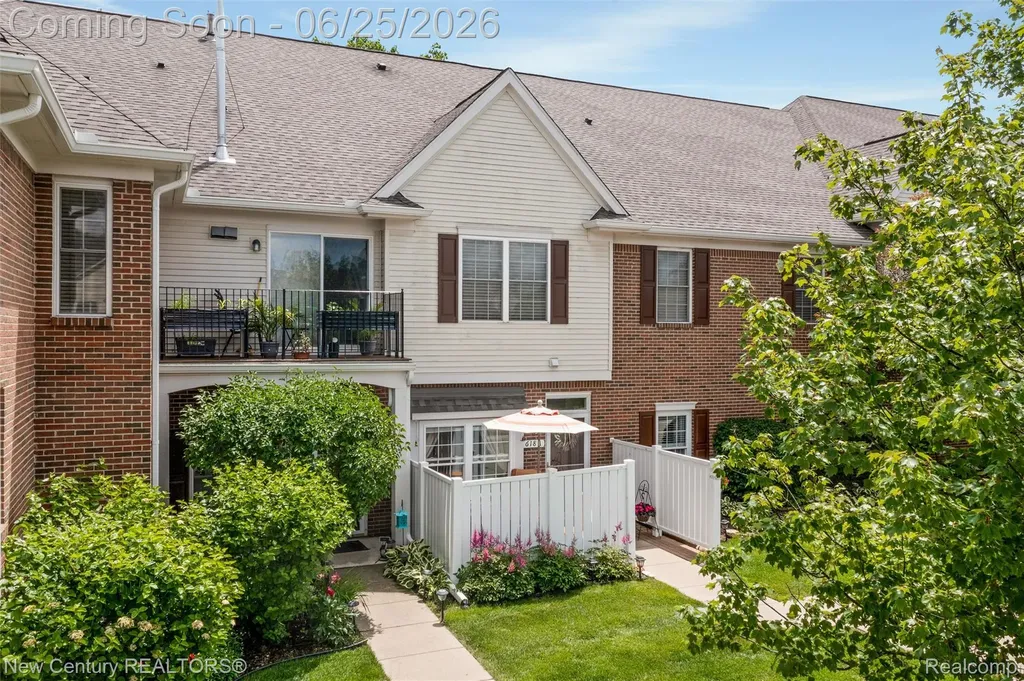 618 Belmonte Drive Waterford Charter Township MI 48328