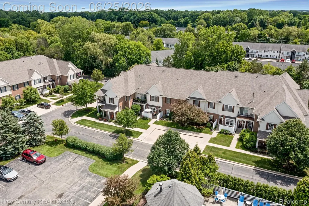 618 Belmonte Drive Waterford Charter Township MI 48328