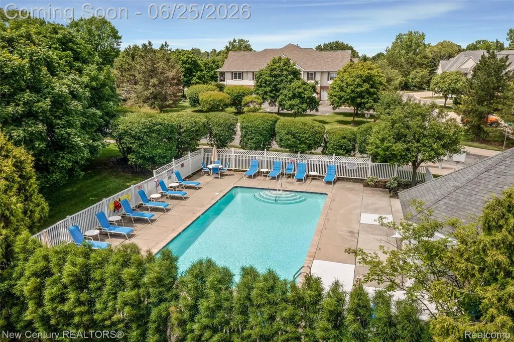 618 Belmonte Drive Waterford Charter Township MI 48328