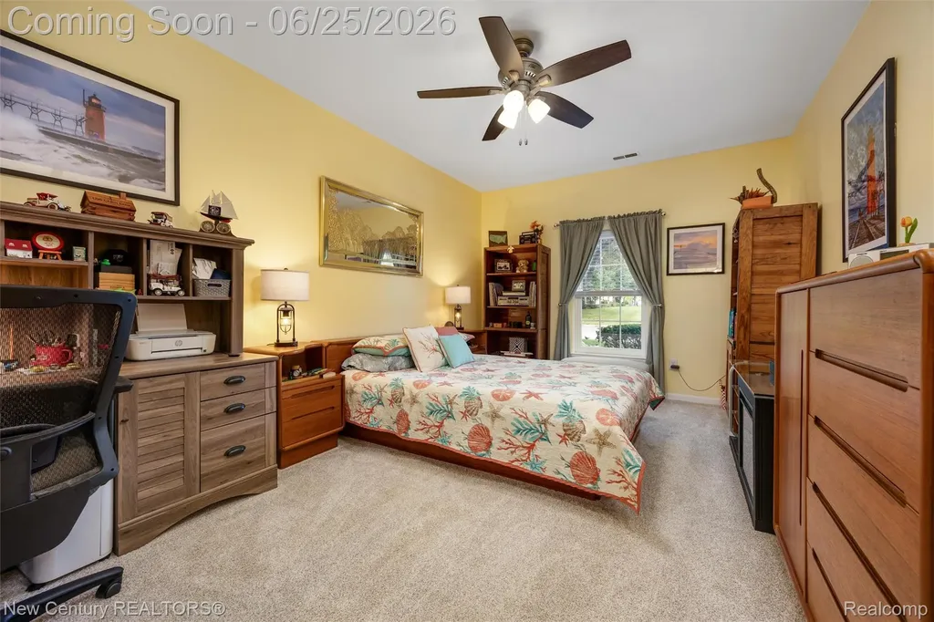 618 Belmonte Drive Waterford Charter Township MI 48328