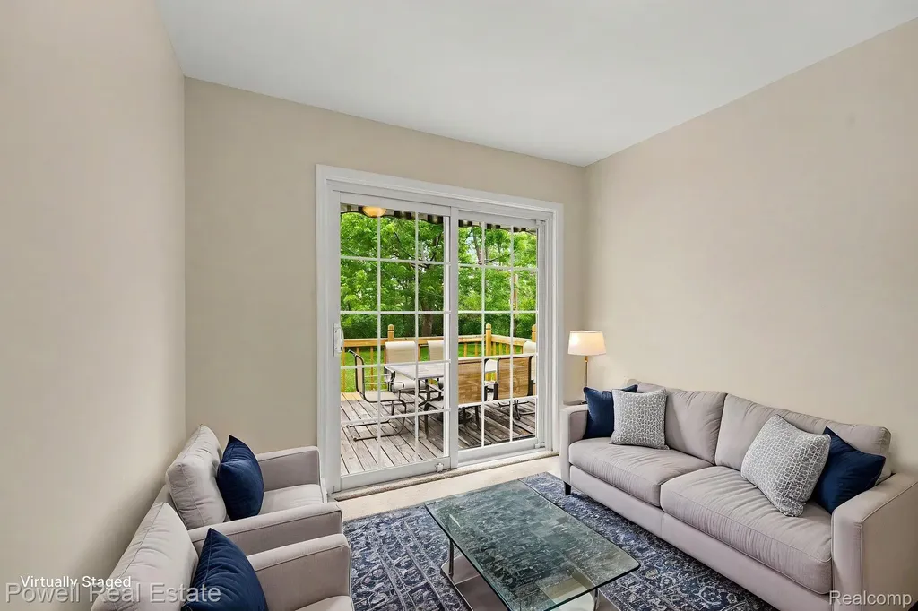 18166 Davidson Fraser City MI 48026