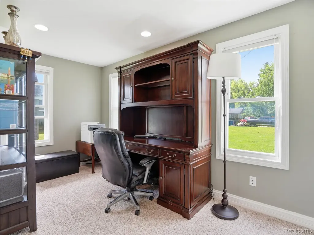 5556 Ormond Road White Lake Charter Township MI 48383