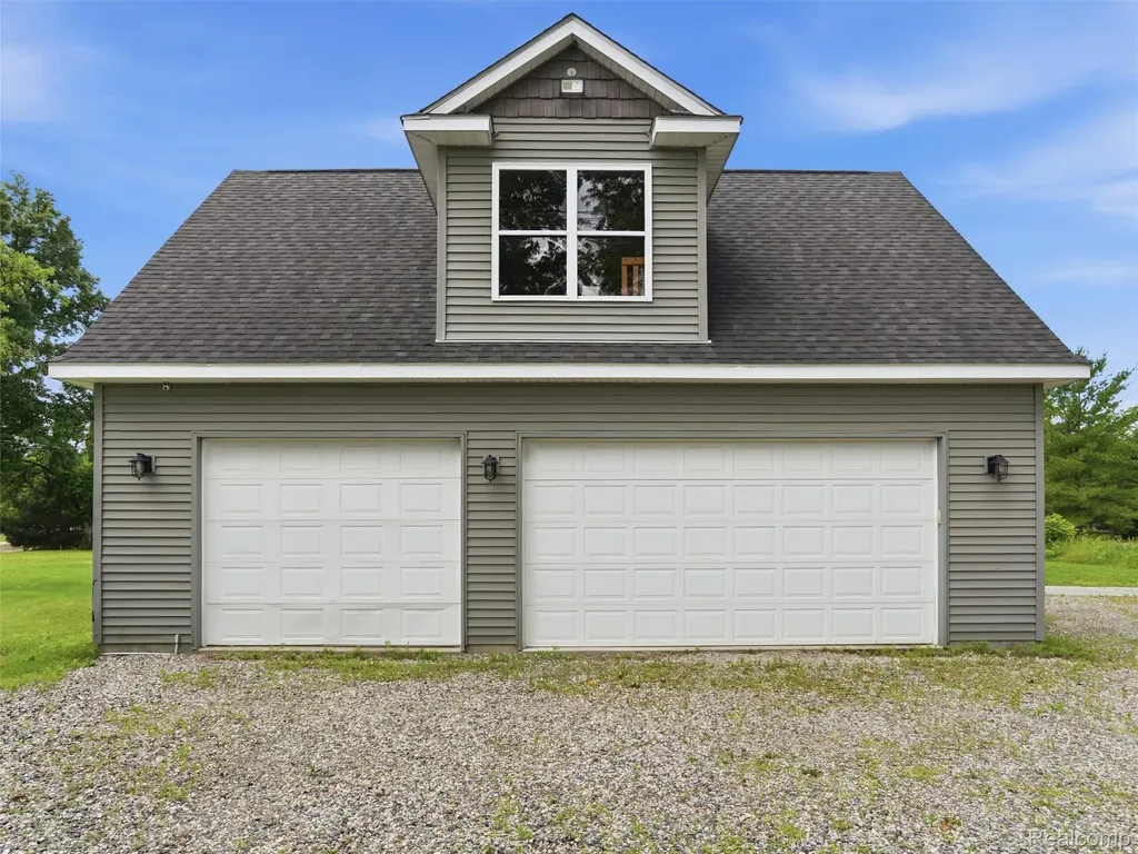 5556 Ormond Road White Lake Charter Township MI 48383