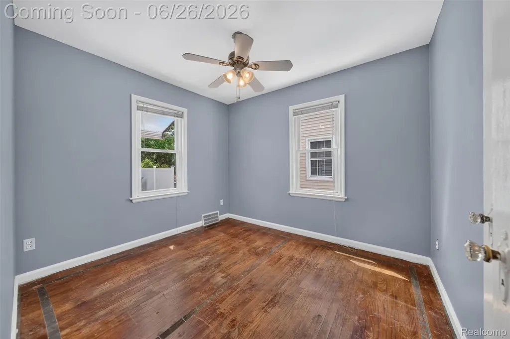 410 N Alexander Avenue Royal Oak City MI 48067