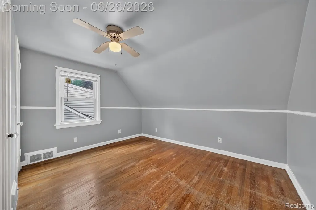 410 N Alexander Avenue Royal Oak City MI 48067