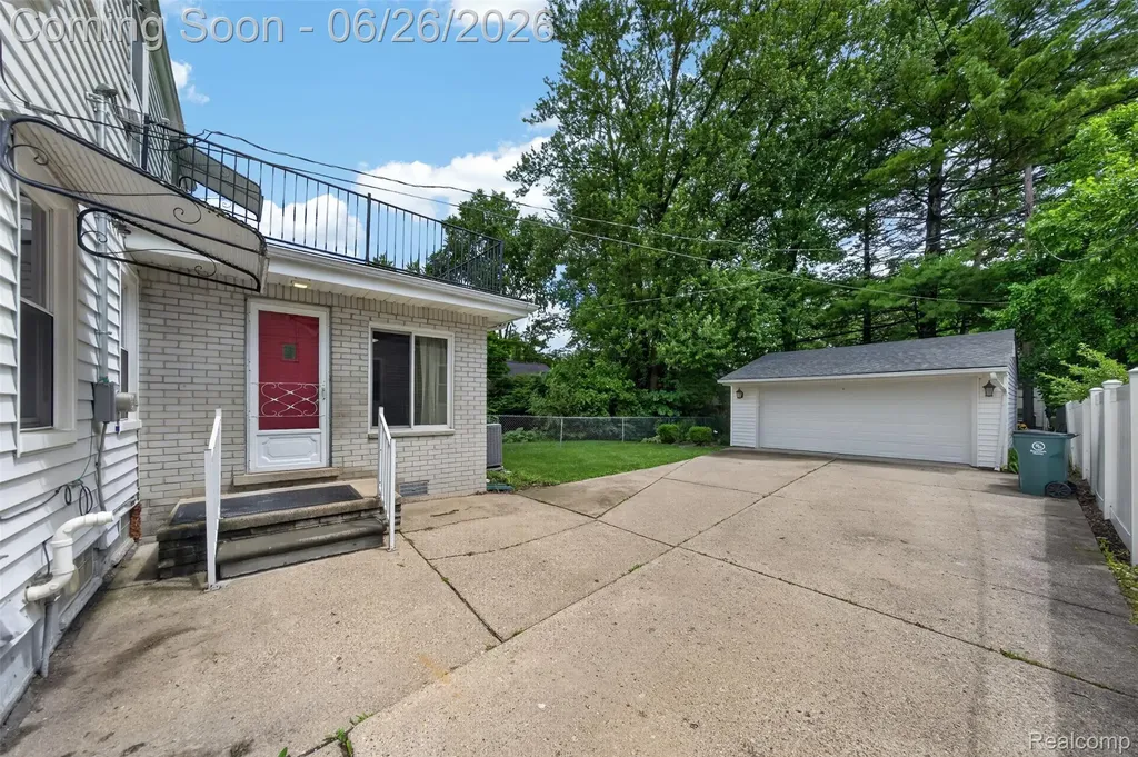 410 N Alexander Avenue Royal Oak City MI 48067