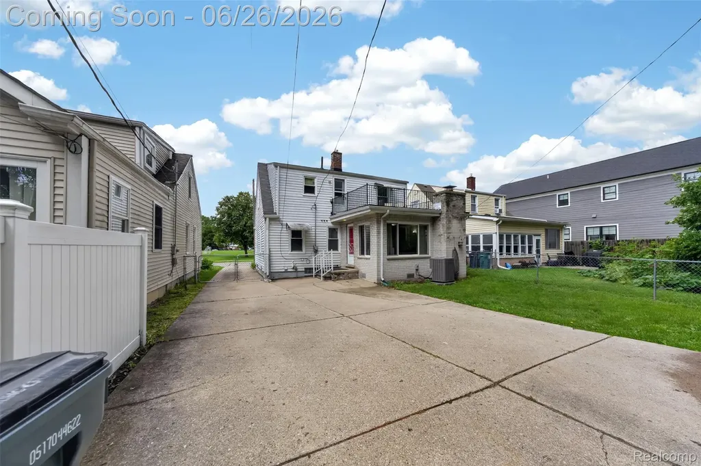 410 N Alexander Avenue Royal Oak City MI 48067