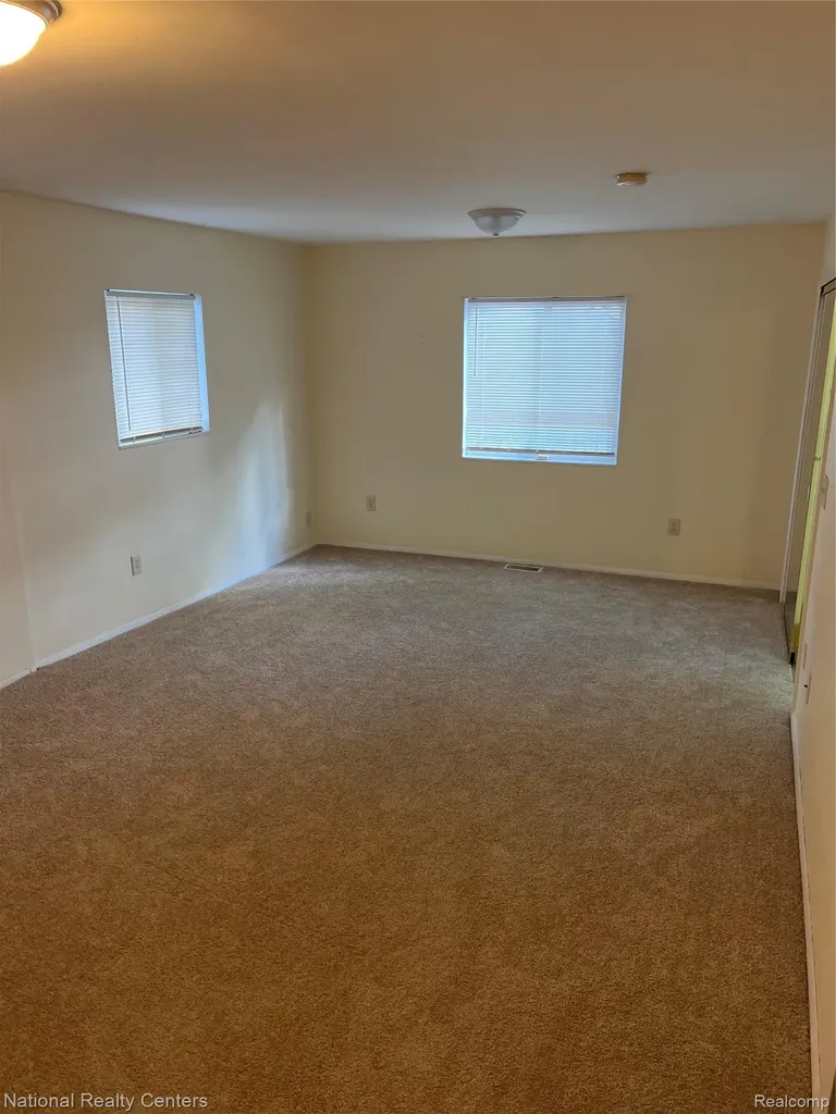 1260 Maurer Avenue Pontiac City MI 48342