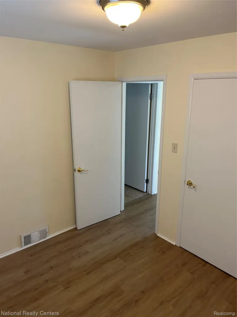 1260 Maurer Avenue Pontiac City MI 48342