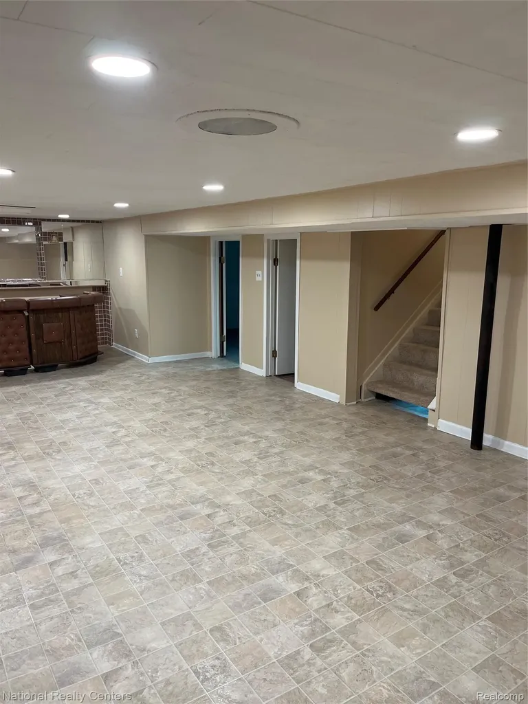 1260 Maurer Avenue Pontiac City MI 48342