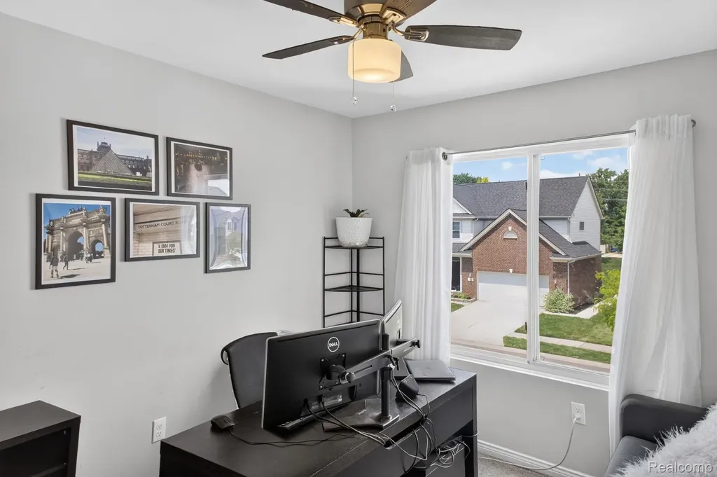 5168 Bradmore Lane Warren City MI 48092
