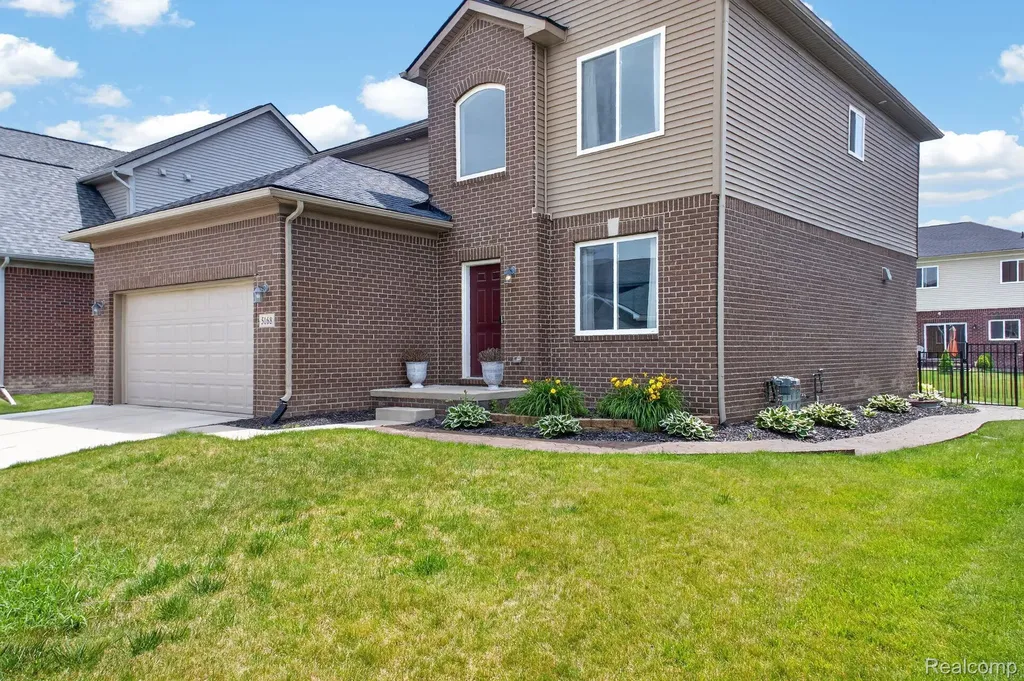 5168 Bradmore Lane Warren City MI 48092