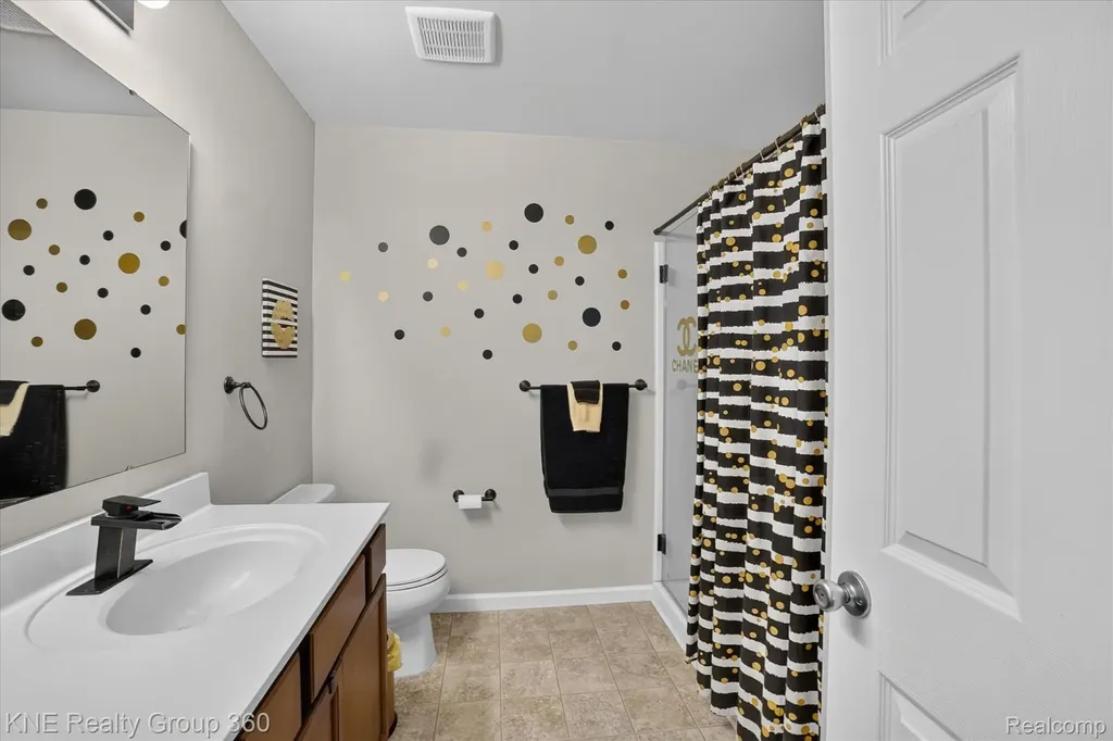 7067 Glenmeadow Court Grand Blanc Charter Township MI 48439