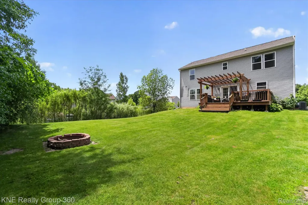 7067 Glenmeadow Court Grand Blanc Charter Township MI 48439